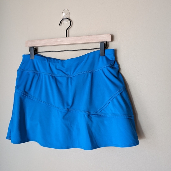 Athleta Athletic skirt with built in shorts bright Blue size medium - Picture 2 of 5